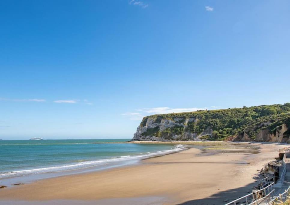 Yarborough View 1 Whitecliff Bay Bembridge Isle Of Wight Vila Exterior foto